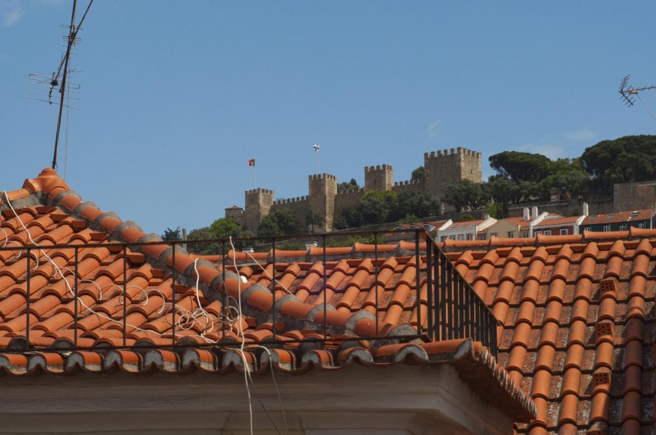 شقة Chic Urban Retreat At Downtown With Balcony & Views Lisboa المظهر الخارجي الصورة