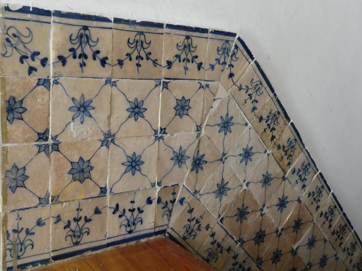 شقة Chic Urban Retreat At Downtown With Balcony & Views Lisboa المظهر الخارجي الصورة